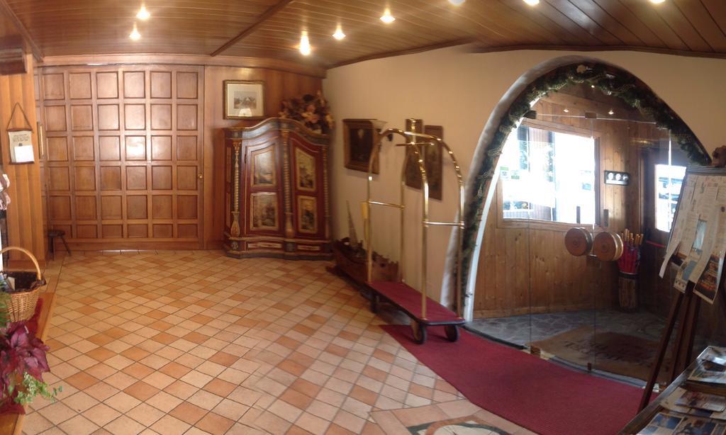 Park Hotel Mater Dei Pozza di Fassa Exterior photo