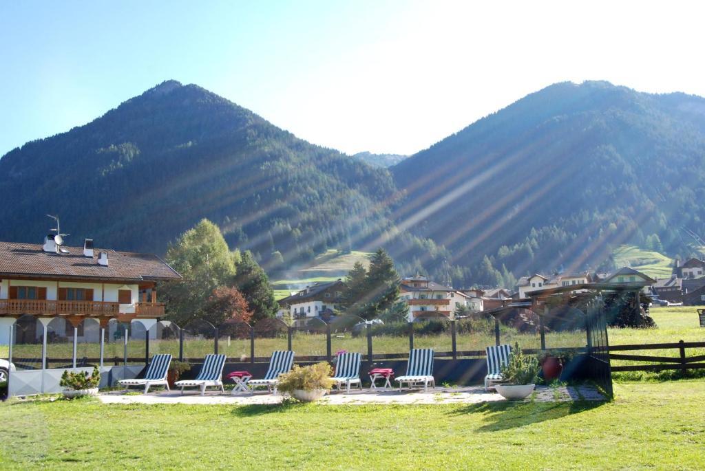 Park Hotel Mater Dei Pozza di Fassa Exterior photo